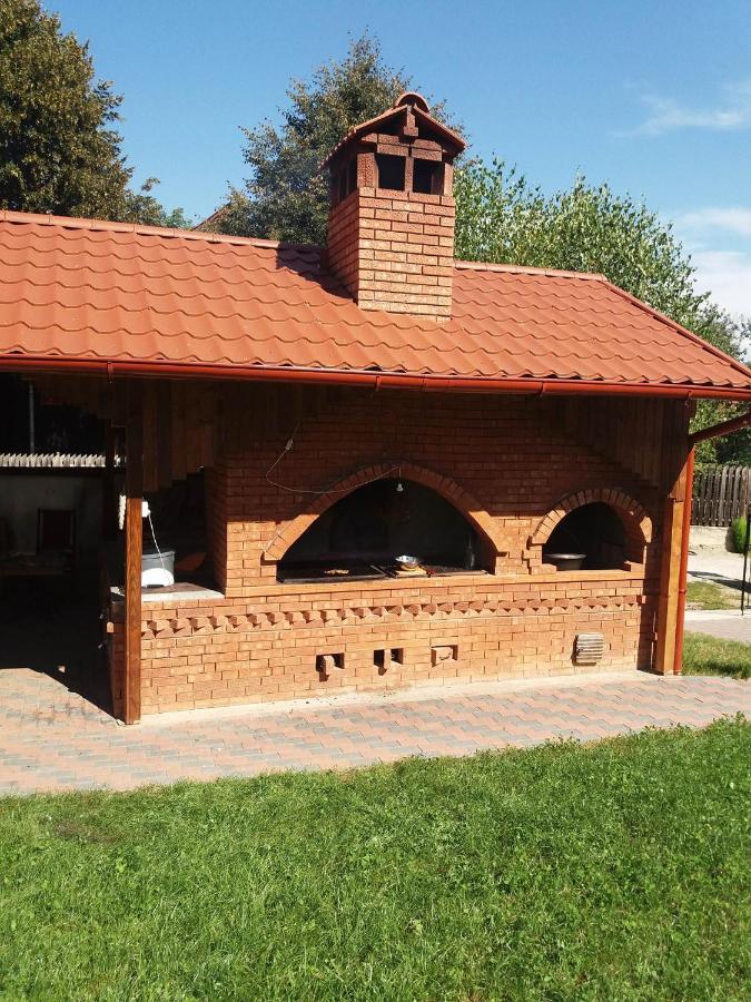 Casuta Cu Flori Hotel Vilcele  Exterior foto